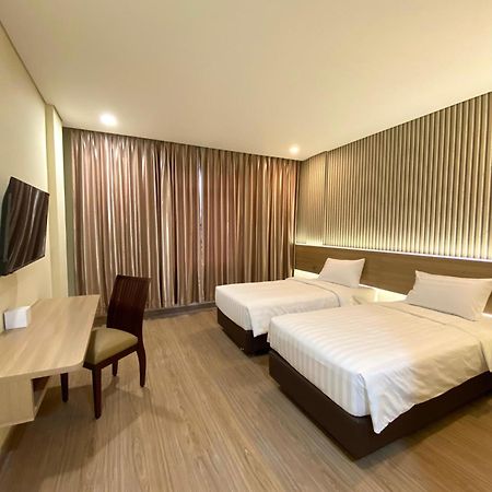 Grand Pasundan Convention Hotel Bandung Exteriör bild