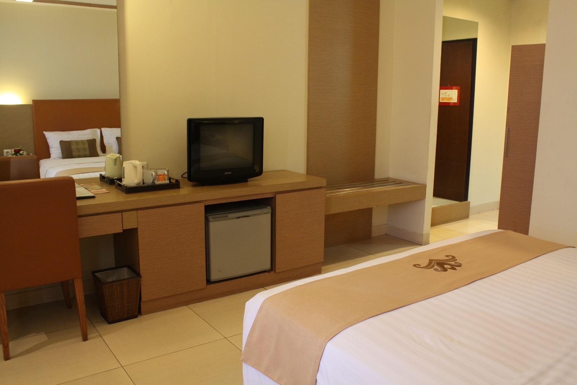 Grand Pasundan Convention Hotel Bandung Exteriör bild
