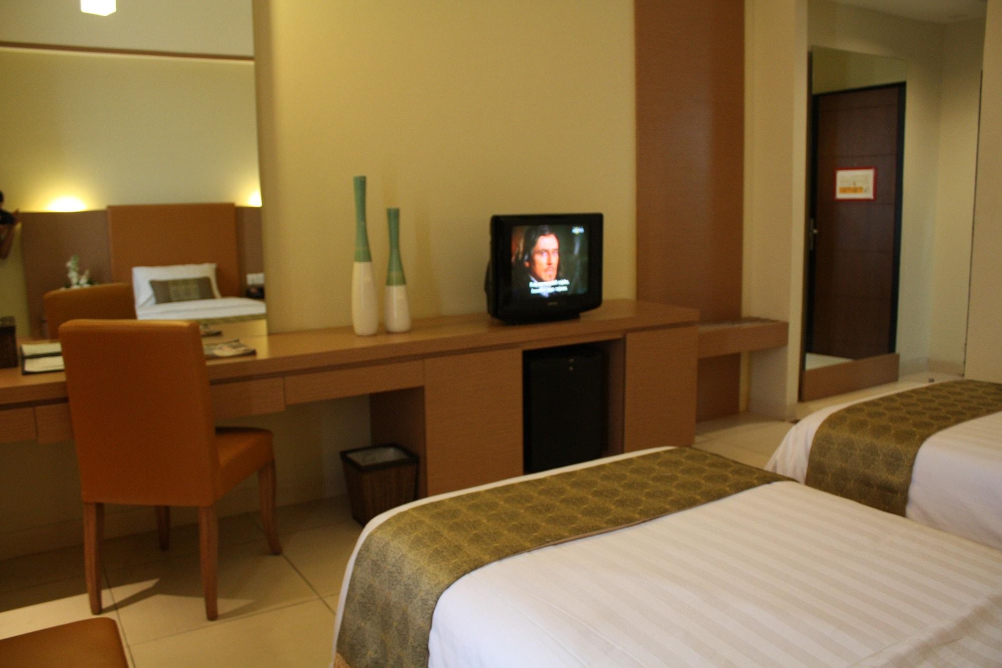 Grand Pasundan Convention Hotel Bandung Exteriör bild