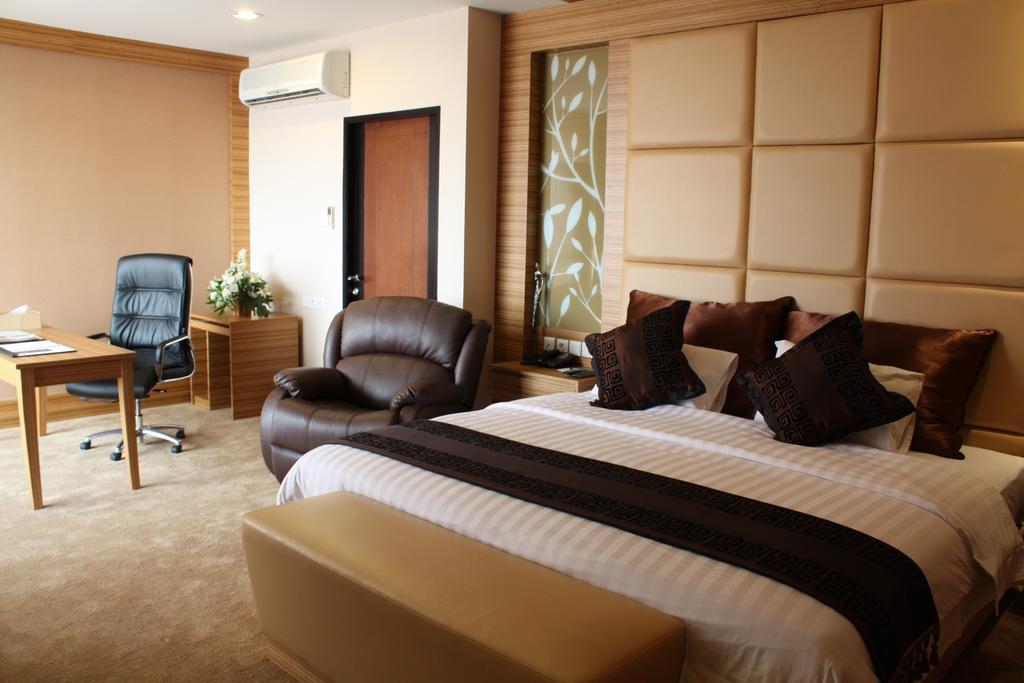Grand Pasundan Convention Hotel Bandung Exteriör bild
