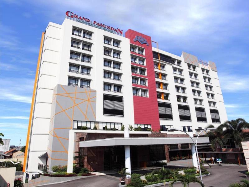 Grand Pasundan Convention Hotel Bandung Exteriör bild