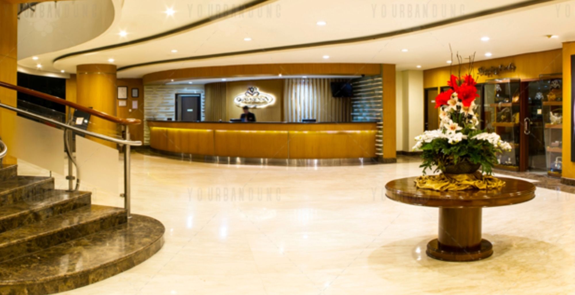 Grand Pasundan Convention Hotel Bandung Exteriör bild